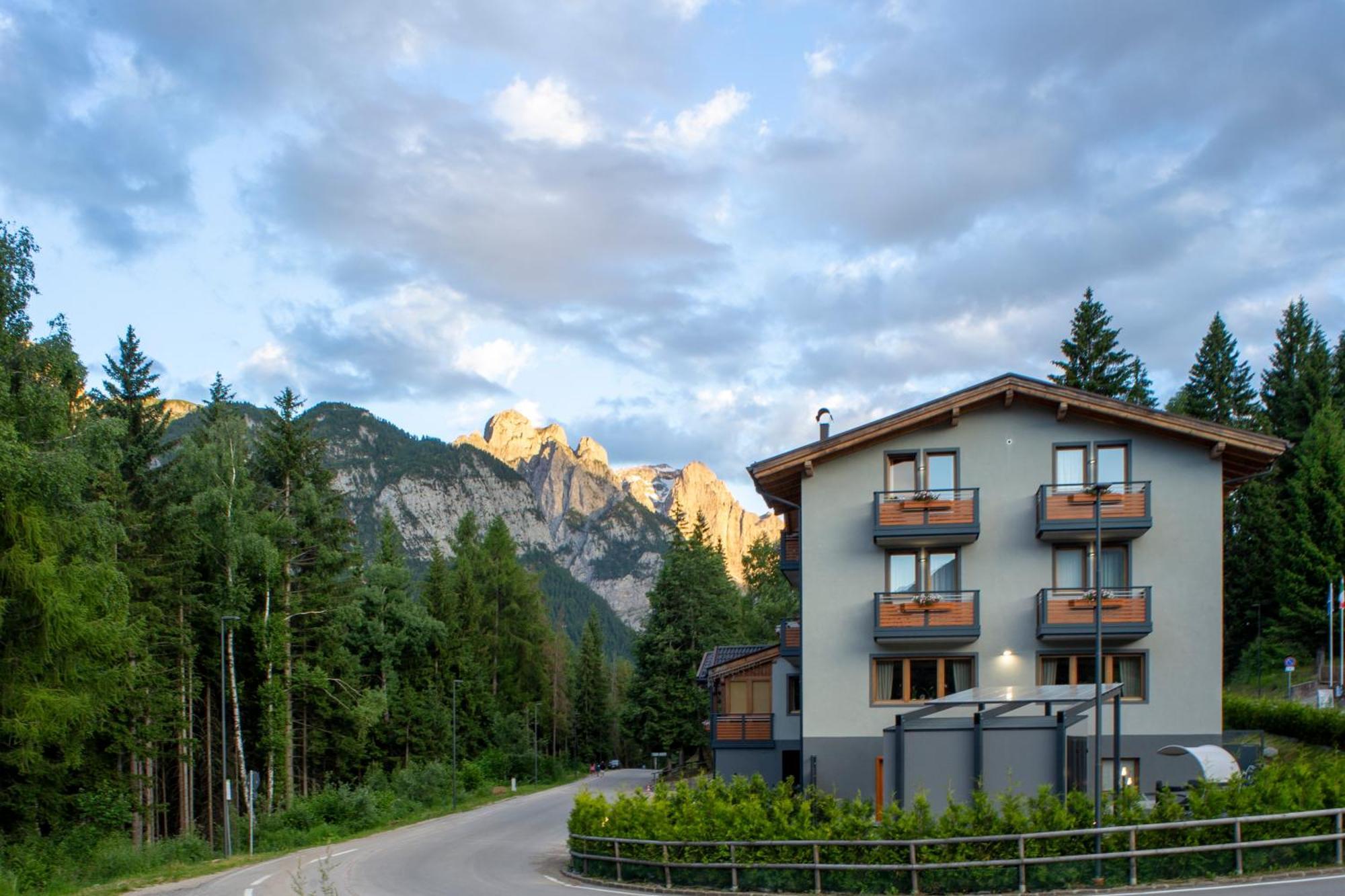 Hotel Fantelli Фольгарида Экстерьер фото
